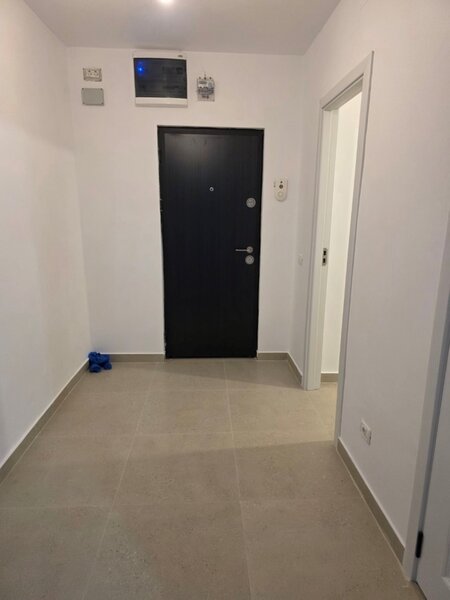 Costin Georgian, Intrarea Muncii nr. 2, 5 minute metrou renovat, Basarabia